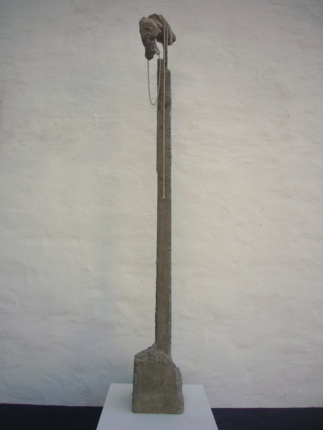 Jürgen Zaun-Back from Mars 1 - Beton - Eisen - Gardinenschnur - ca. 190 x 25 x 25 cm